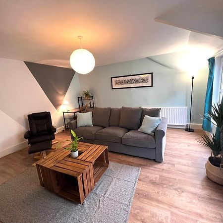 A Spacious 2 Bed Flat In Kingsbridge Town Extérieur photo