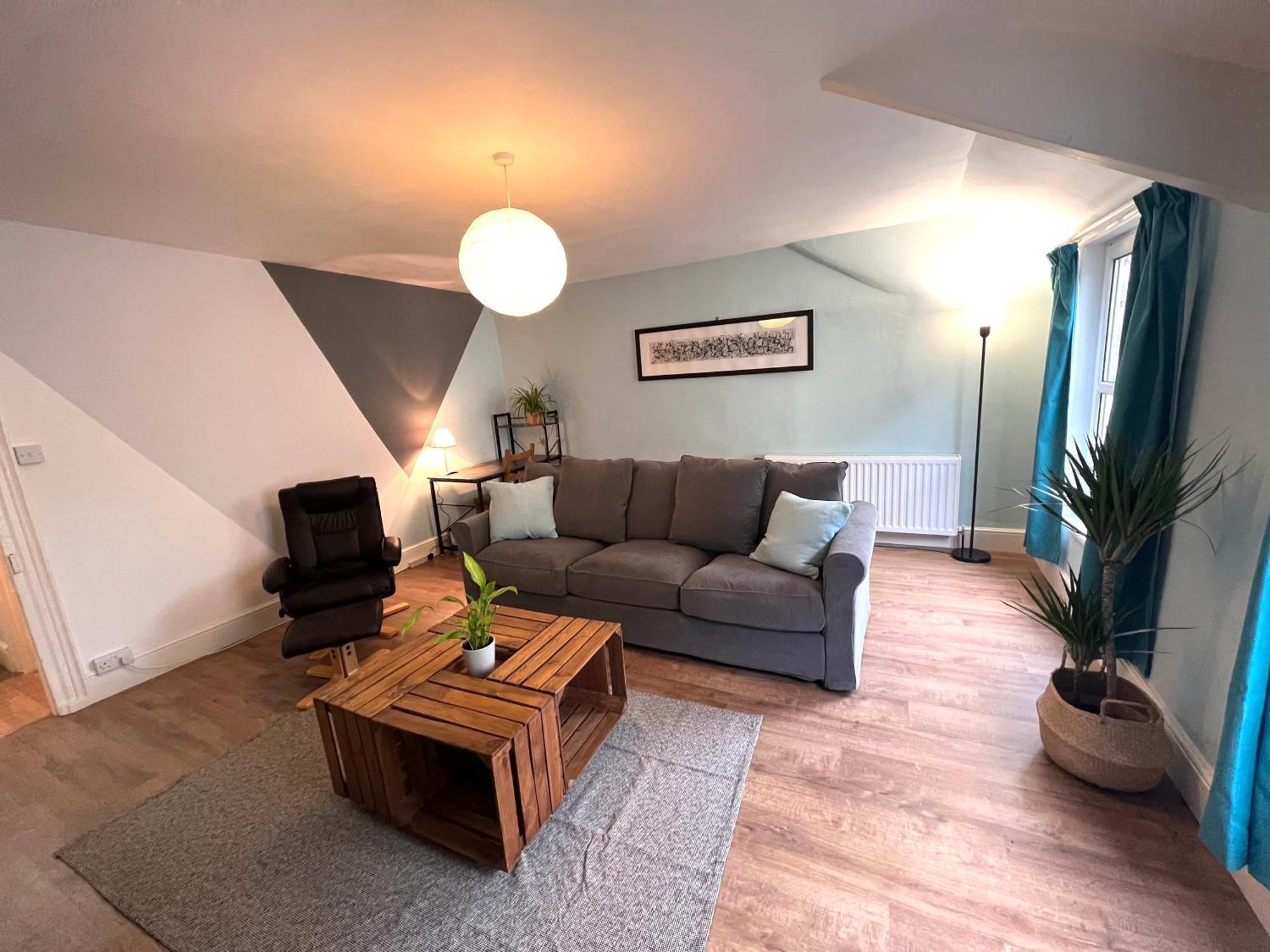 A Spacious 2 Bed Flat In Kingsbridge Town Extérieur photo