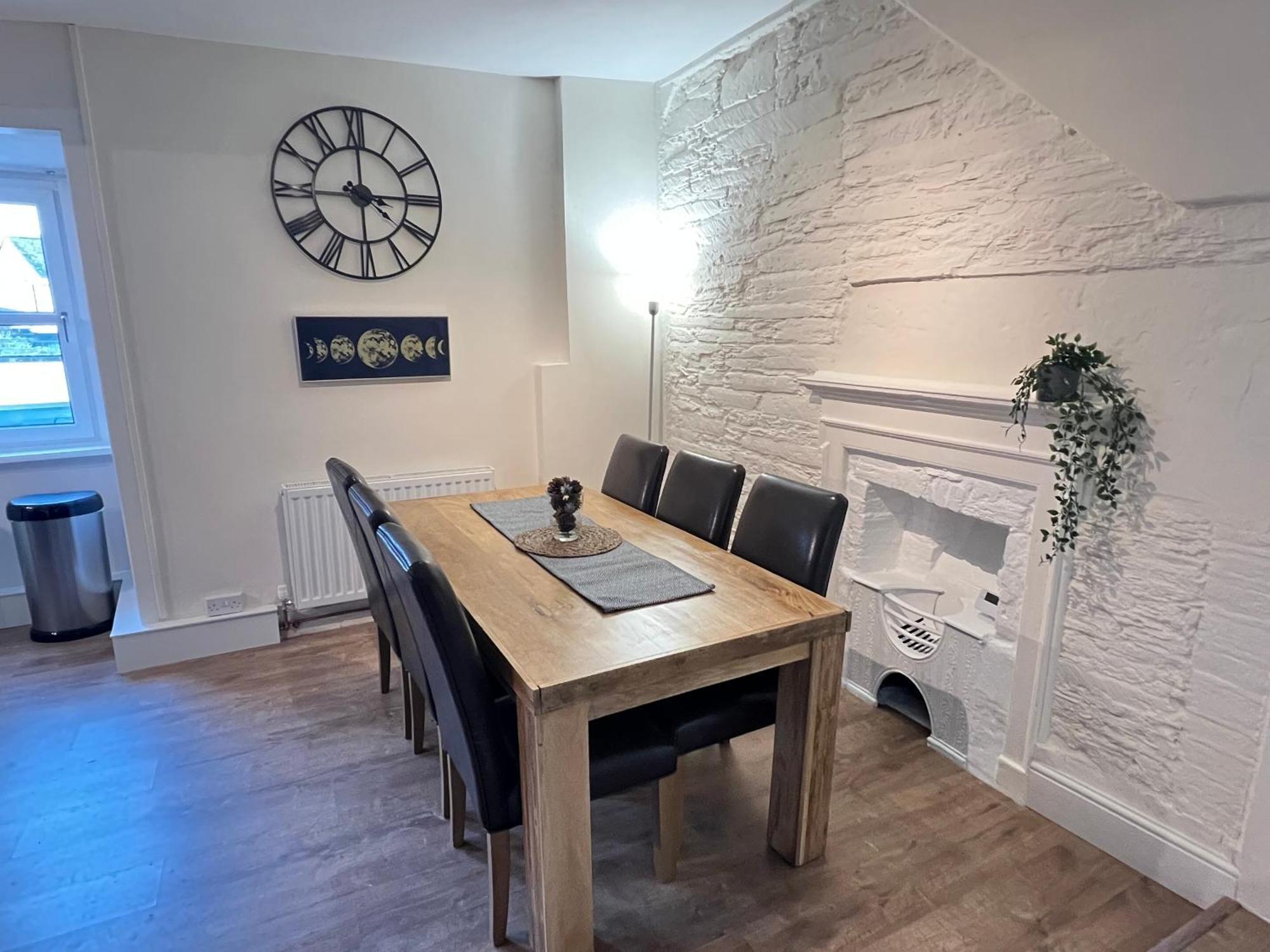 A Spacious 2 Bed Flat In Kingsbridge Town Extérieur photo